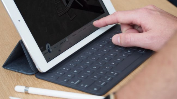 Сравнение: iPad Pro 9.7 против Surface Pro 4