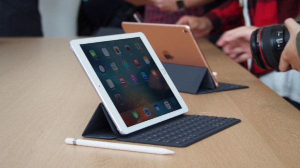 Сравнение: iPad Pro 9.7 против Surface Pro 4