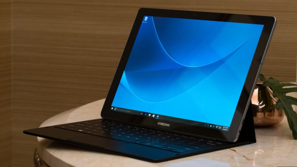 Планшет Samsung Galaxy TabPro S (Windows 10)